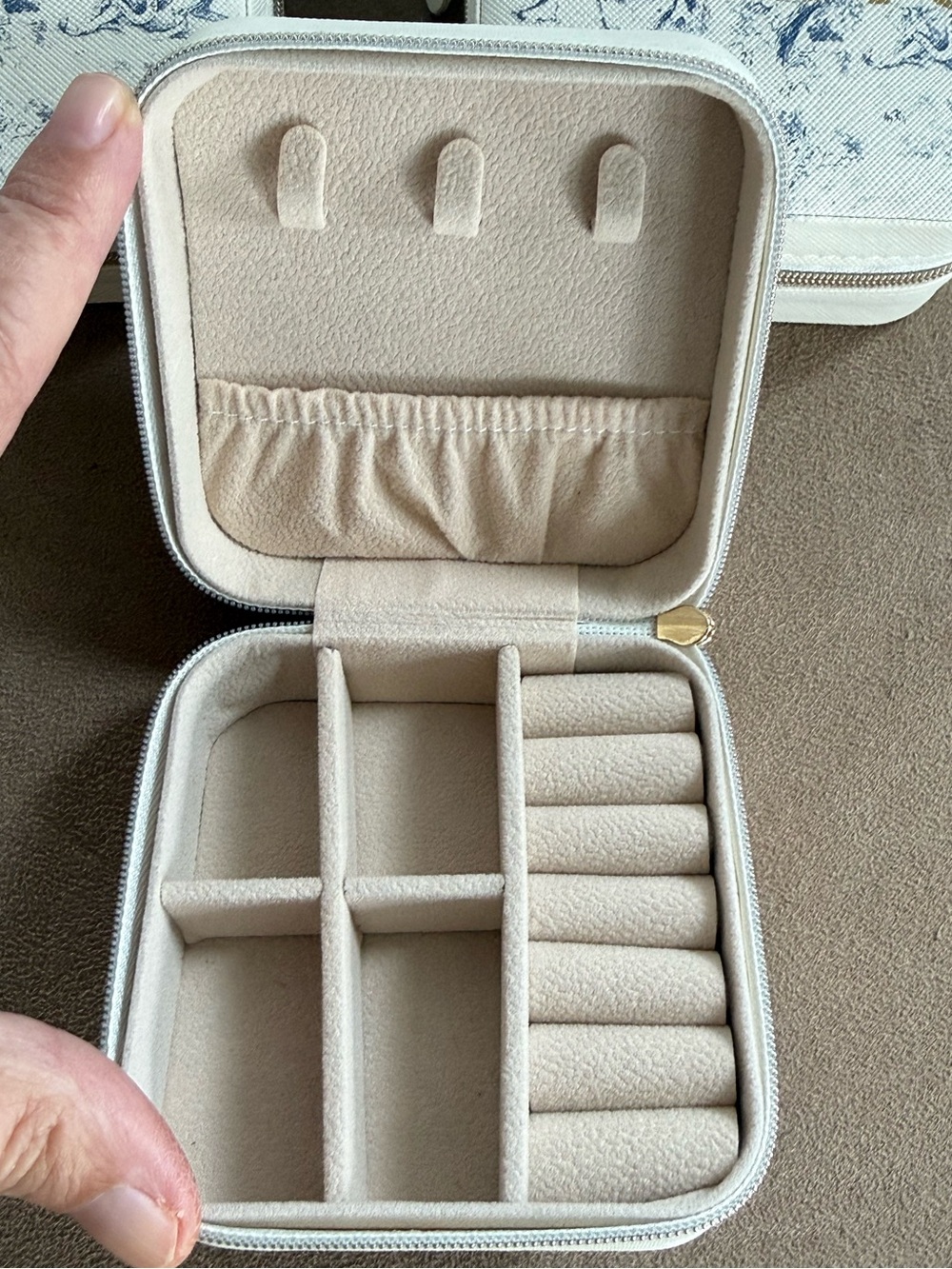 DIOR Safari Theme Jewelry case - Picture 3 of 6